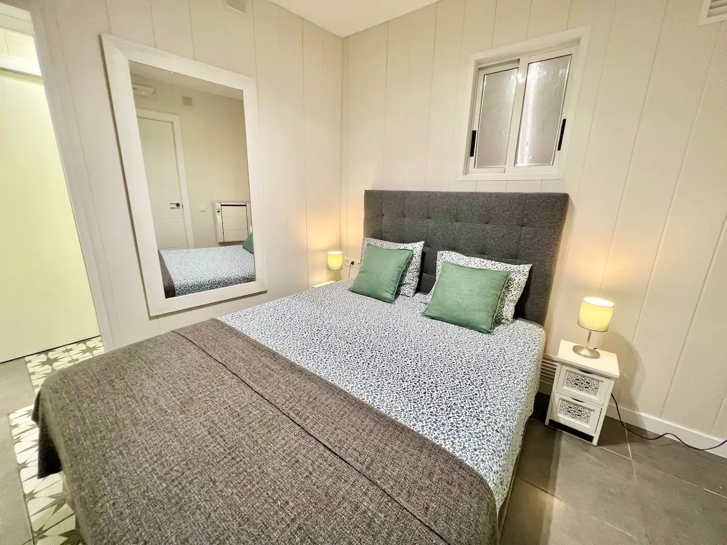 Оливера цокольный этаж