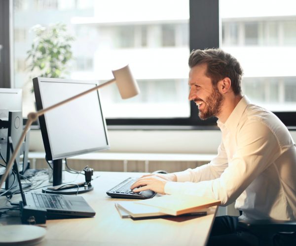 pexels-andrea-piacquadio-840996 pexels-andrea-piacquadio-840996